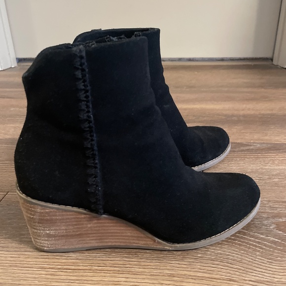 TOMS Suede Wedge Ankle Boots - Picture 2 of 3